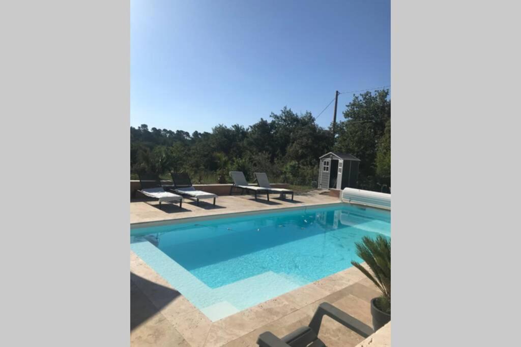 Logement Attenant A Une Villa T2 Avec Terrasse . 伊索勒河畔贝斯 外观 照片