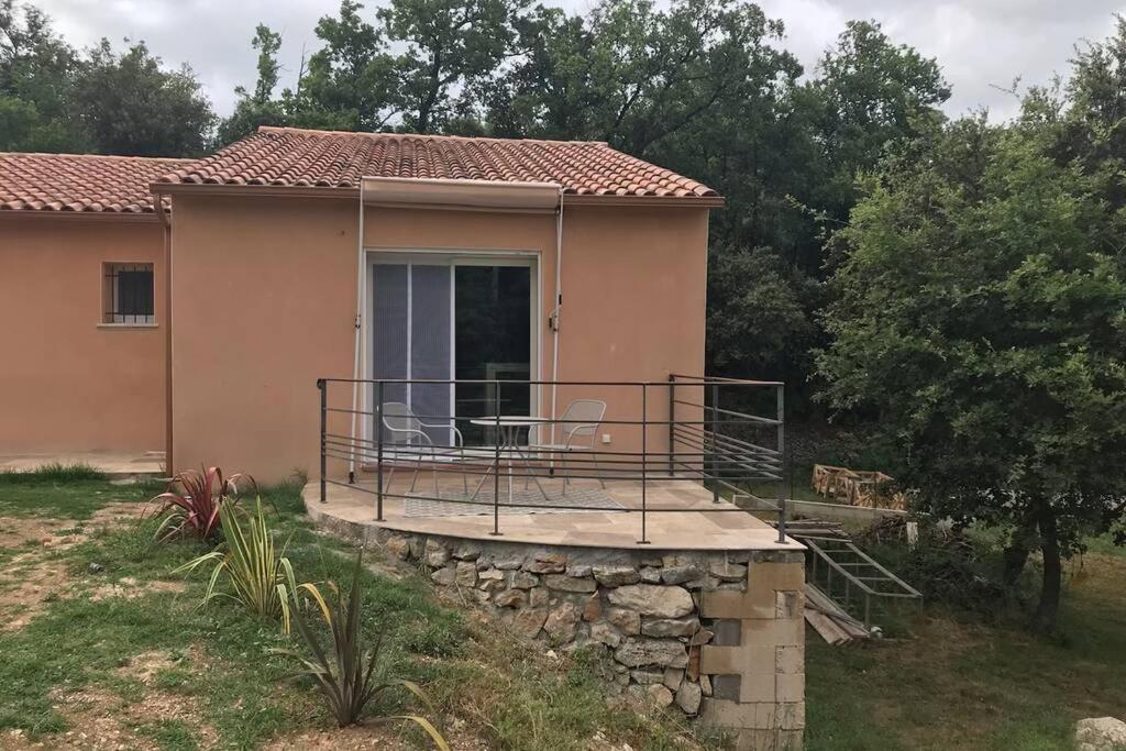 Logement Attenant A Une Villa T2 Avec Terrasse . 伊索勒河畔贝斯 外观 照片